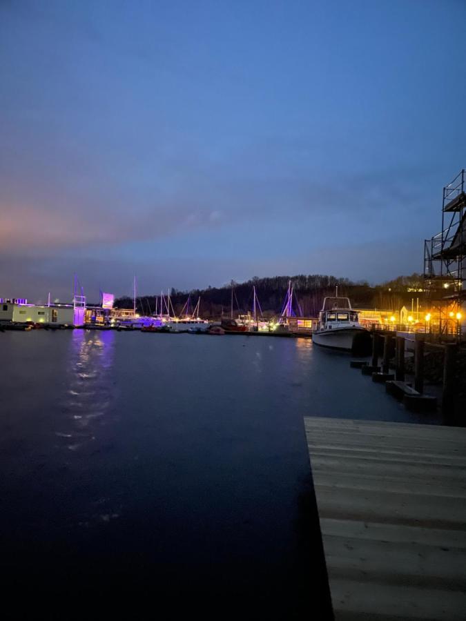 Seehaus Pippa Mit Sauna And Whirlpool Direkt Am See Mucheln Экстерьер фото